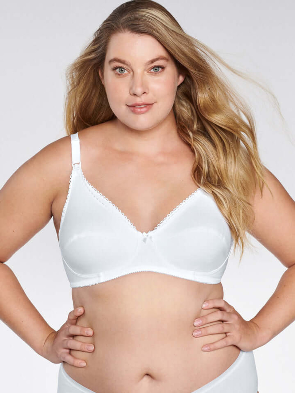 No matter if your size is 42B, 50E or 38I, our JANA Cotton Support Bra is  made for all body types and sizes! #JANA #Cotton #WirelessBra