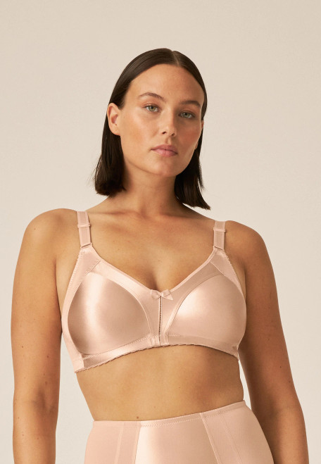 Naturana Satin Minimizer Wireless Soft Cup Bra 5063