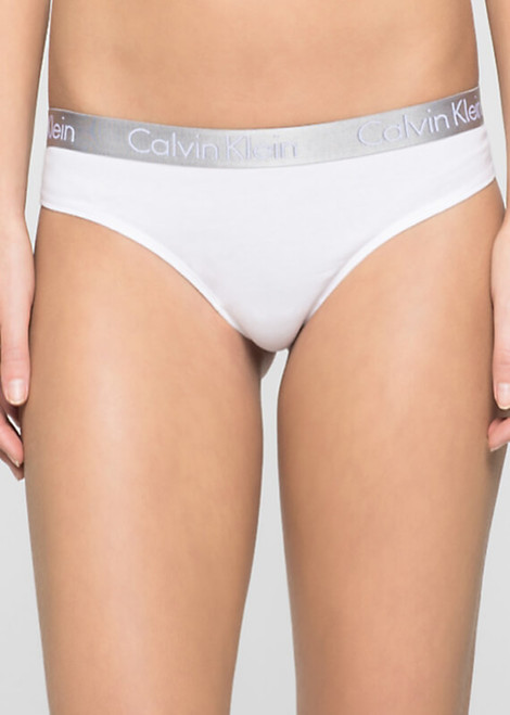 Calvin Klein Radiant Low Rise Cotton Thong QD3539