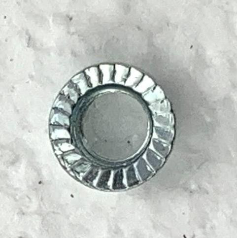 082938800