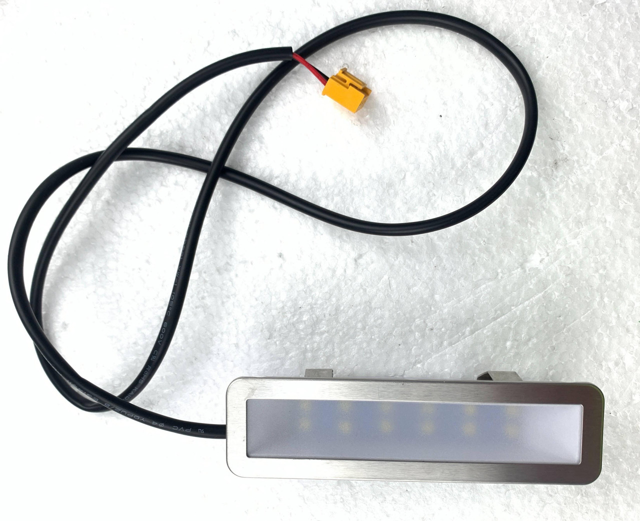 1400600318 1400600318