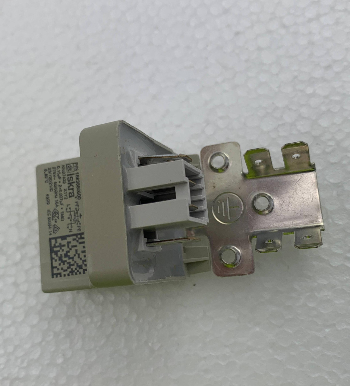 1883880600 1883880600