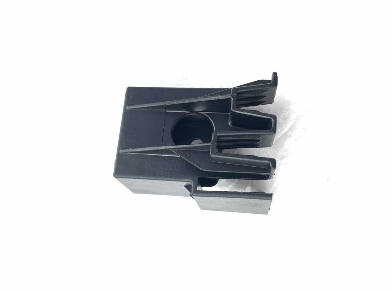 3131152