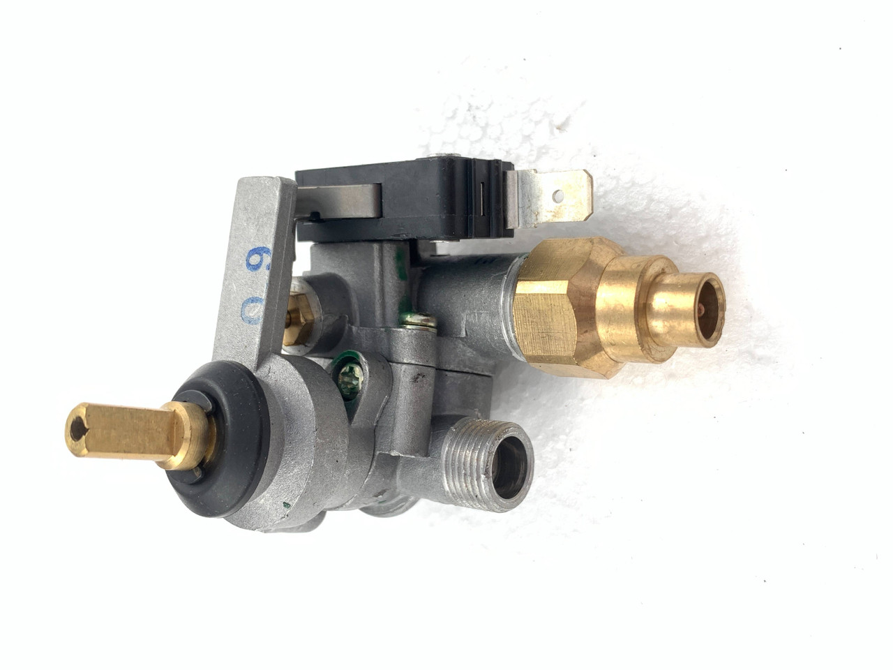 GHS915BFC126