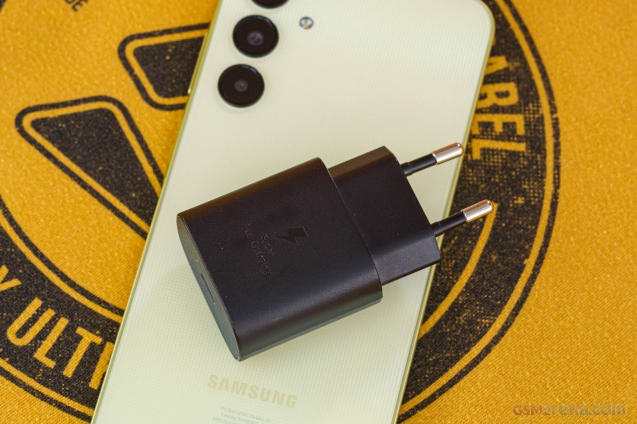 SAMSUNG Galaxy A25 5G, Dual SIM 256GB+8GB, 4x50MP, 6.5" Unlocked  Yellow - *Pre-Order