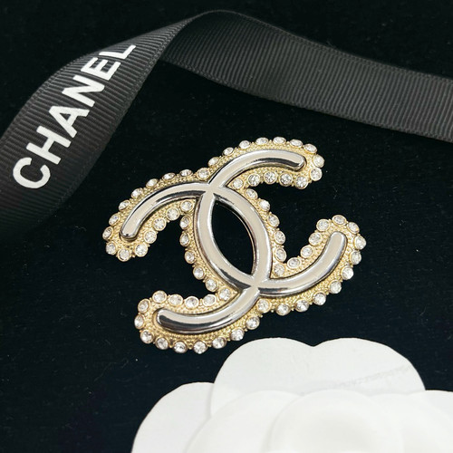 CC871 Brooch