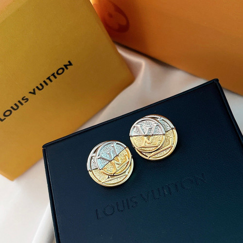 LV 117 Stud Earrings LV 117 Stud Earrings