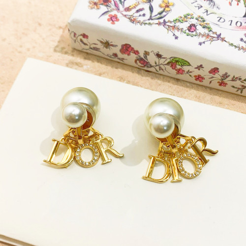 CD330 Dangle Earrings