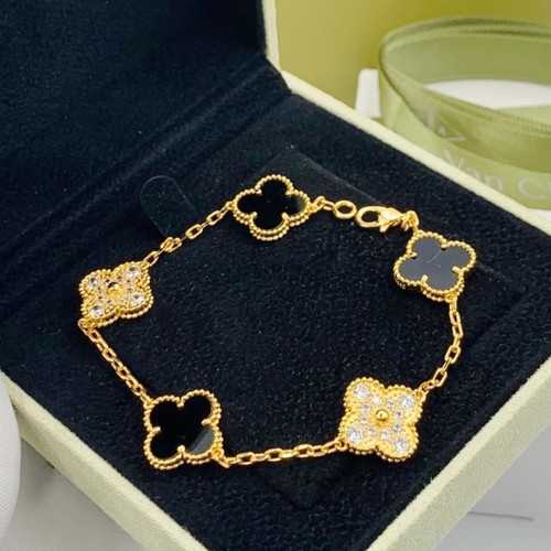VC387 Bracelet 