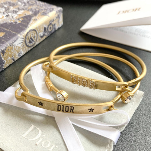 CD330 Bangle CD330 Bangle