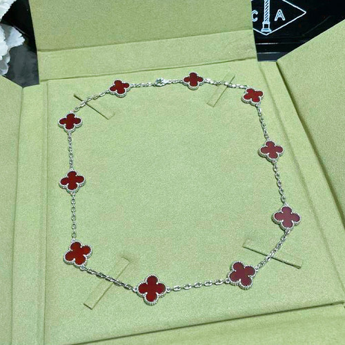 VC825 Necklace