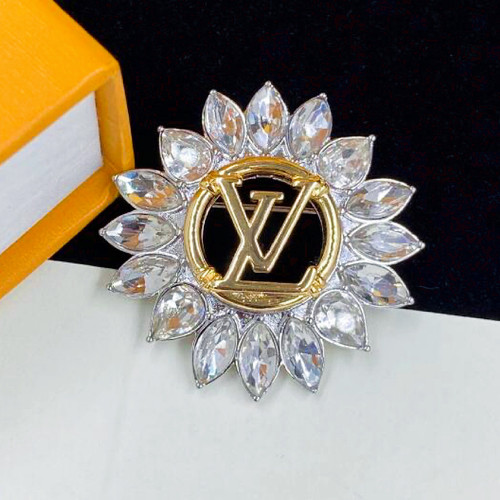 LV 589 Brooch