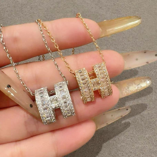 HE935 Necklace
