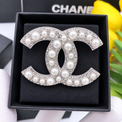 CC860 Brooch
