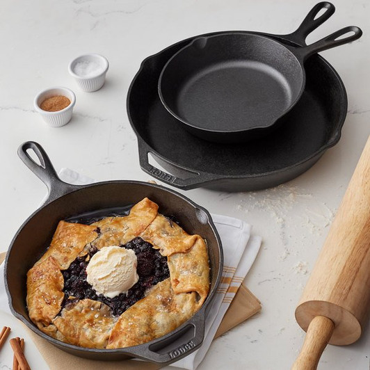 Lodge Pre-Seasoned Round Cast Iron Set with 8", 10 1/4", and 12" Skillets