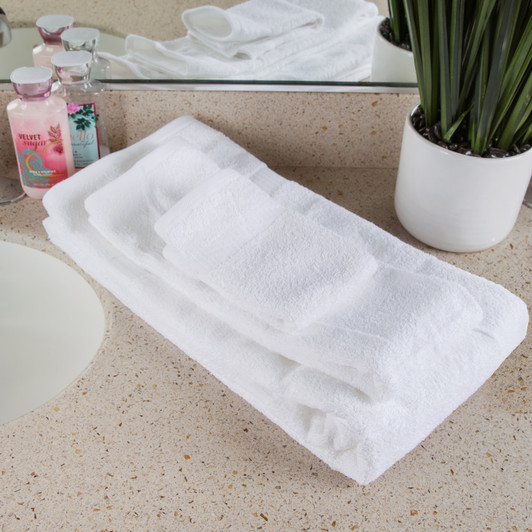 Oxford Belleeza 27″ x 54″ 100% Ringspun Cotton Bath Towel 15 lb. – 12/Pack