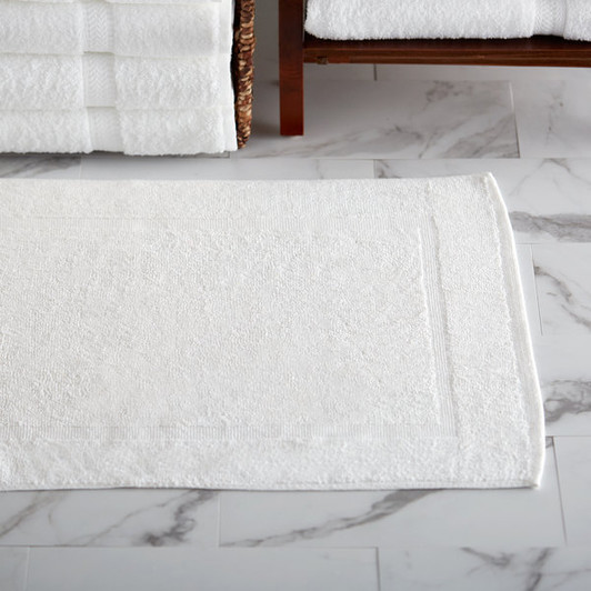 Lavex Lodging Premium 22″ x 34″ 100% Ring Spun Cotton Bath Mat 7 lb. – 12/Pack