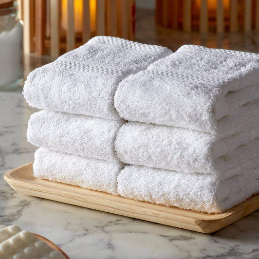 Lavex Lodging Premium 13″ x 13″ 100% Ring Spun Cotton Wash Cloth 1.5 lb. – 12/Pack