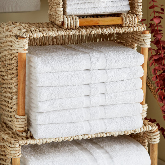 Lavex Lodging Standard 22″ x 44″ Cotton/Poly Bath Towel 6 lb. – 12/Pack