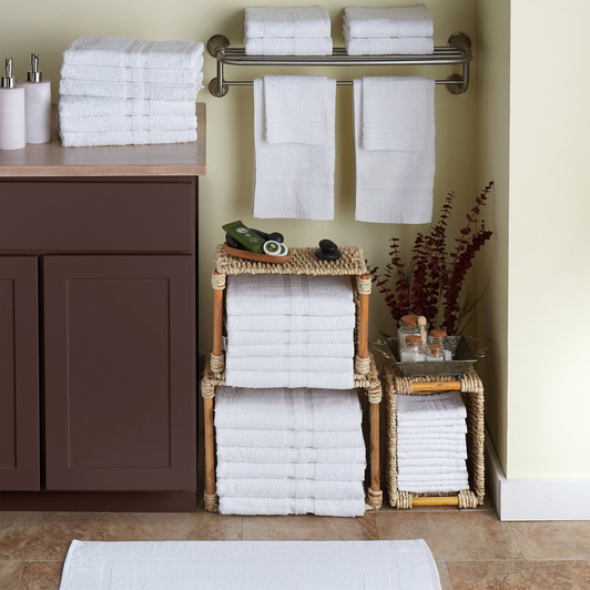 Lavex Lodging Standard 22″ x 44″ Cotton/Poly Bath Towel 6 lb. – 12/Pack