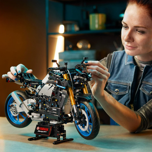 LEGO Technic Yamaha MT-10 SP (Model 42159) with Bonus LEGO Technic Bugatti Bolide (Model 42151)
