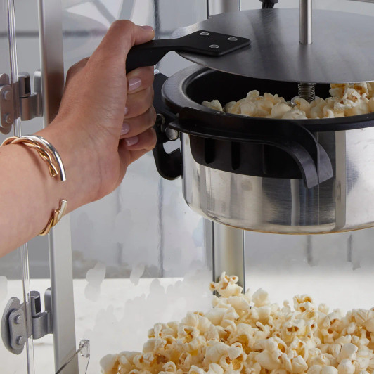 West Bend XL Theater-Style Popcorn Maker, 16-Cup Capacity