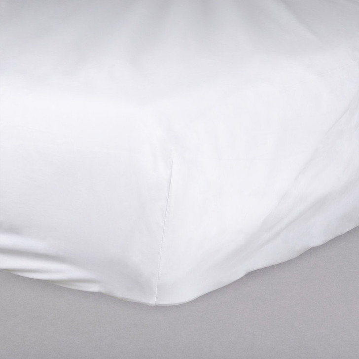 Oxford Super Blend Full Size 54″ x 80″ x 14″ 200 Thread Count White Fitted Hotel Sheet – 12/Case