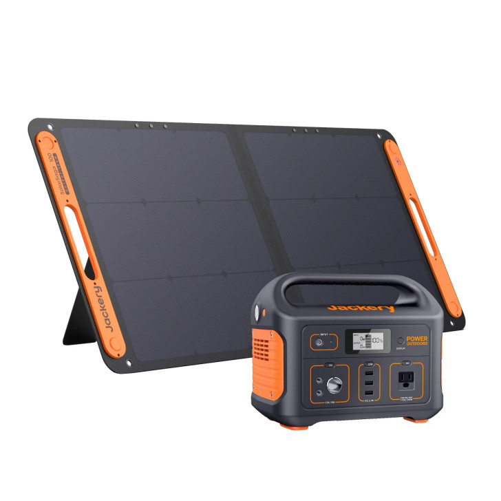 Jackery Explorer 550 Solar Power Station with SolarSaga 100W Panel Bundle