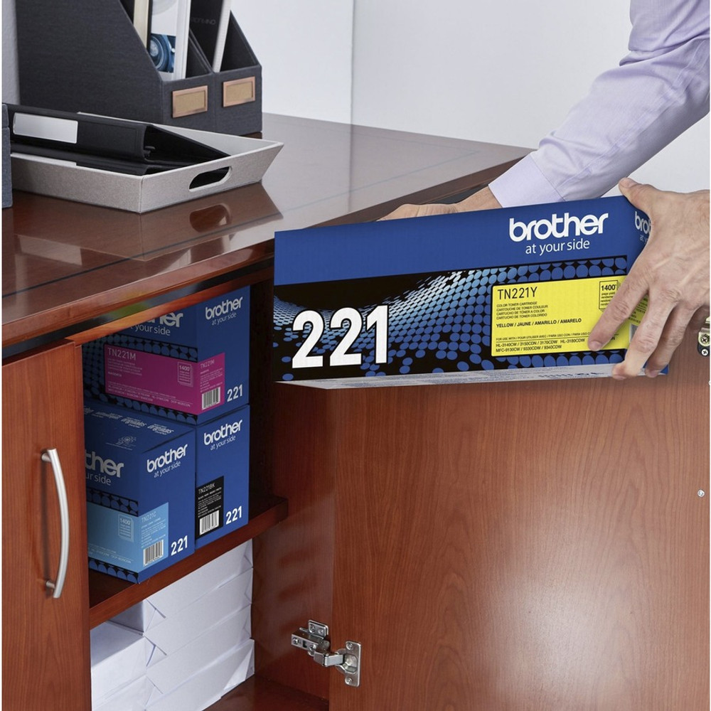 Brother Industries, Ltd Brother TN221Y Brother Genuine TN221Y Yellow Toner Cartridge