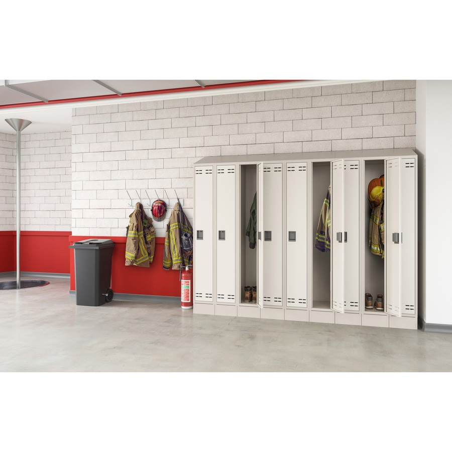 Safco Products Safco 9926BL Safco 32 Gallon Plastic Step-On Receptacle