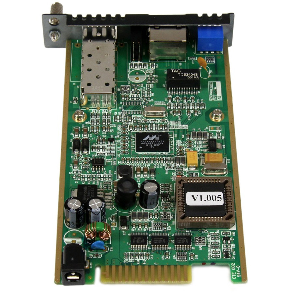 StarTech.com ET91000SFP2C StarTech.com Gigabit Ethernet Fiber Media Converter Card Module with Open SFP Slot