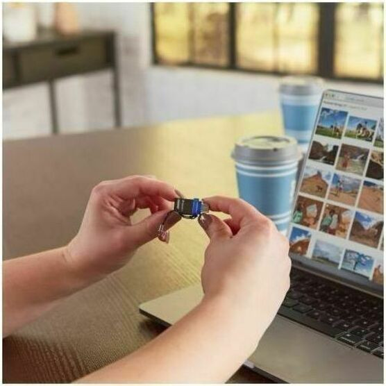 Verbatim America, LLC Verbatim 99154 32GB Store 'n' Go Dual USB 3.0 Flash Drive for USB-C&trade; Devices - Blue