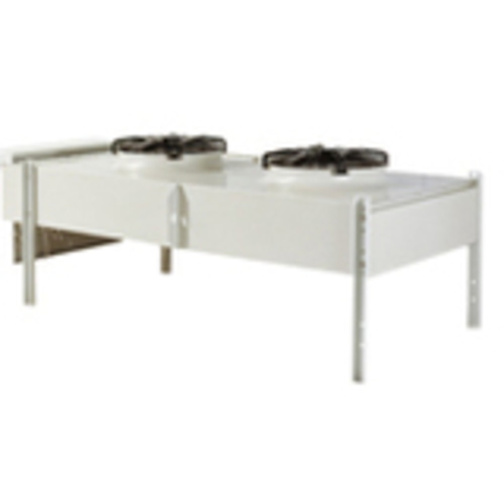 <p><b>System matched to maximize the availability of Row and Room cooling products.</b><br> APC air-cooled condensers support Row and Room cooling products to provide a complete solution for small to medium data centers. Available with fixed and variable speed fans, these products support a wide range of applications.</p>