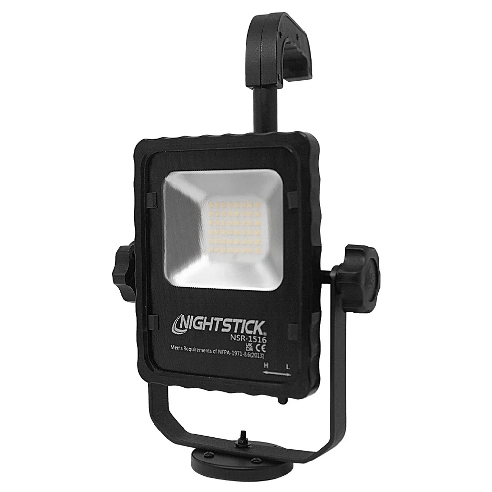 Nightstick NSR-1516 2500-Lumen Rechargeable LED Scene Light