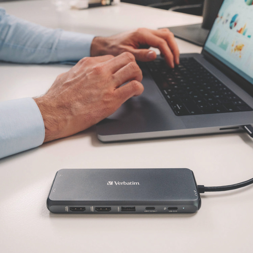 VERBATIM CORPORATION 32154 USB-C Pro Multiport Hub14 Port, Gray