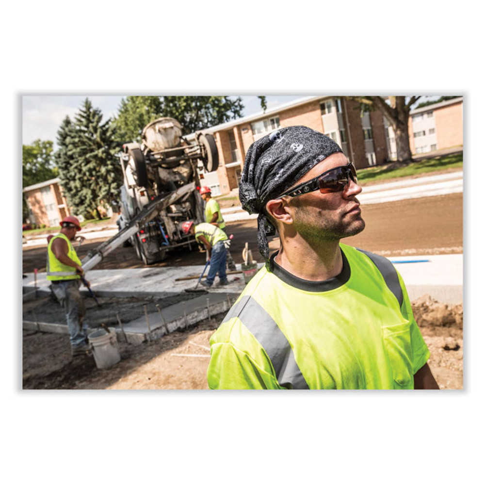 TENACIOUS HOLDINGS, INC. ergodyne® 12331 Chill-Its 6710 Cooling Embedded Polymers Tie Bandana Triangle Hat, One Size Fits Most, Lime