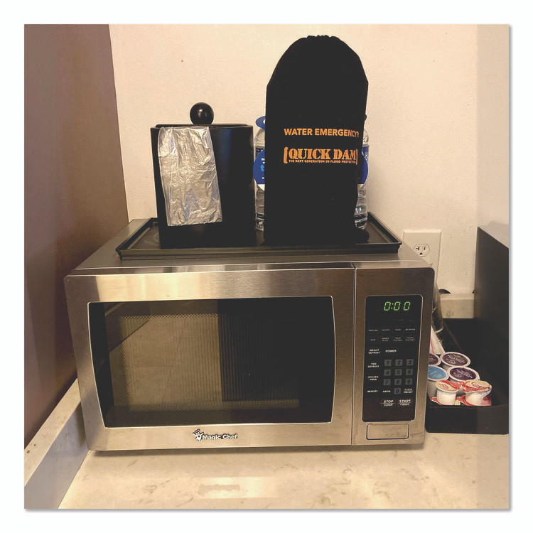 ABSORBENT SPECIALTY PRODUCTS Quick Dam™ WUIRLK In-Room Leak Kit, (1) Drip Mat, (1) 8 ft Water Dam