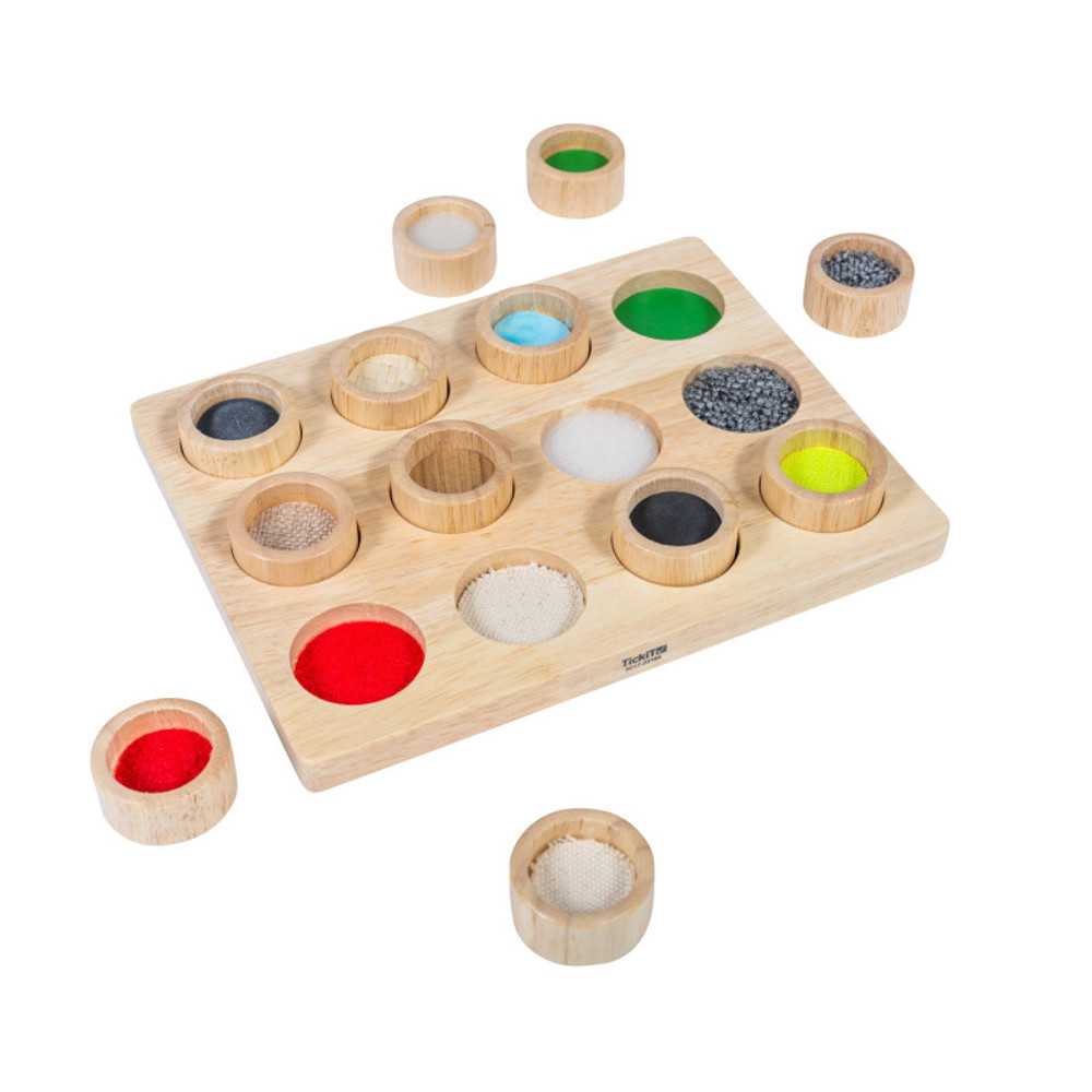 LEARNING ADVANTAGE TickiT® Touch & Match Board