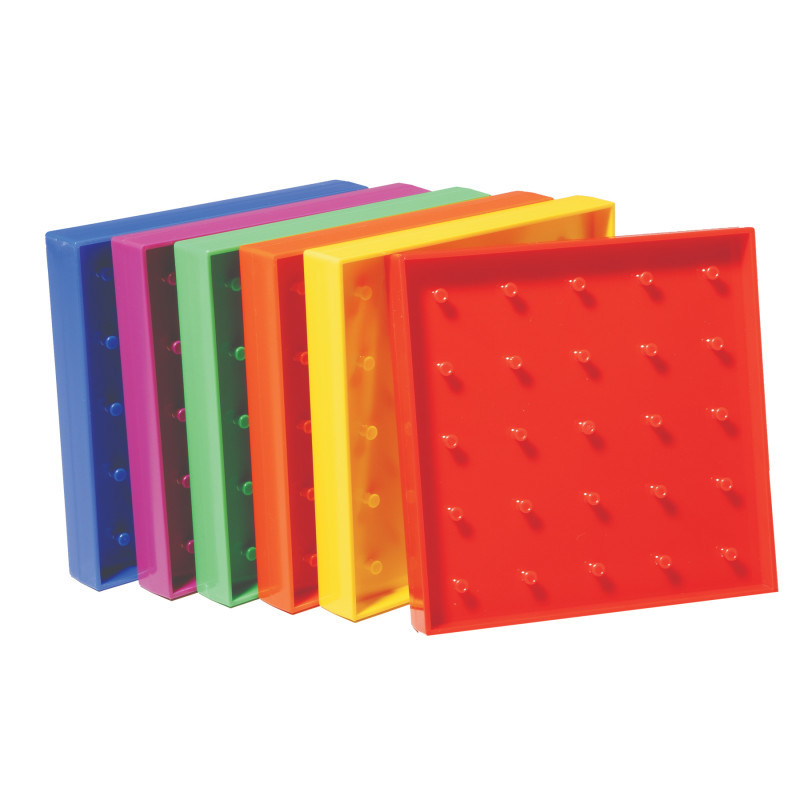 LEARNING ADVANTAGE Learning Advantage® Double-Sided Geoboard Set - 5 x 5 Grid / 12 Pin Circular Array - Set of 6