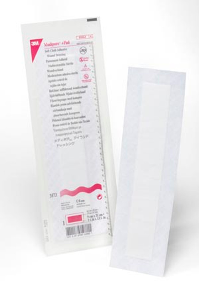 Solventum Corporation  3573 Wound Dressing, 3½" x 13¾", Pad Size 1¾" x 11¾", 25/bx, 4 bx/cs (Continental US+HI Only)
