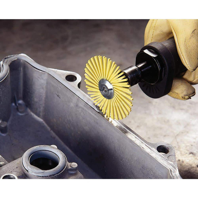 3M Radial Bristle Brush: 7-5/8" Dia 7100138336