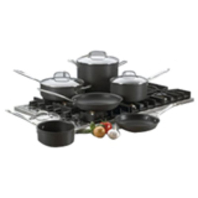 CONAIR CORPORATION 66-10 Cuisinart Chefs Classic Quantantanium Nonstick Hard Anodized 10-Piece Cookware Set With Tempered Glass Covers, Black