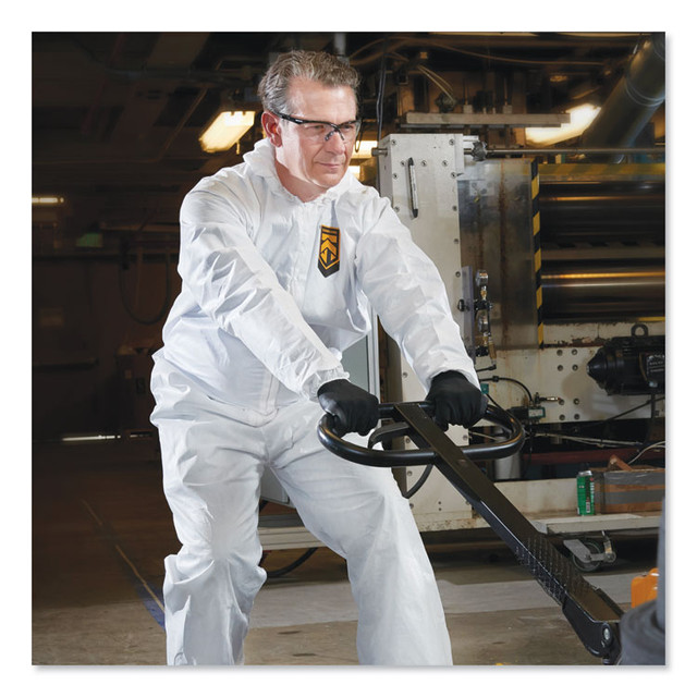 SMITH AND WESSON KleenGuard™ 49116 A20 Breathable Particle Protection Coveralls, Zip Closure, 3X-Large, White