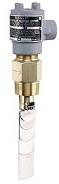 Dwyer V4-2-U Flow Switches; Housing Material: Brass ; GPM: 3 - 2900