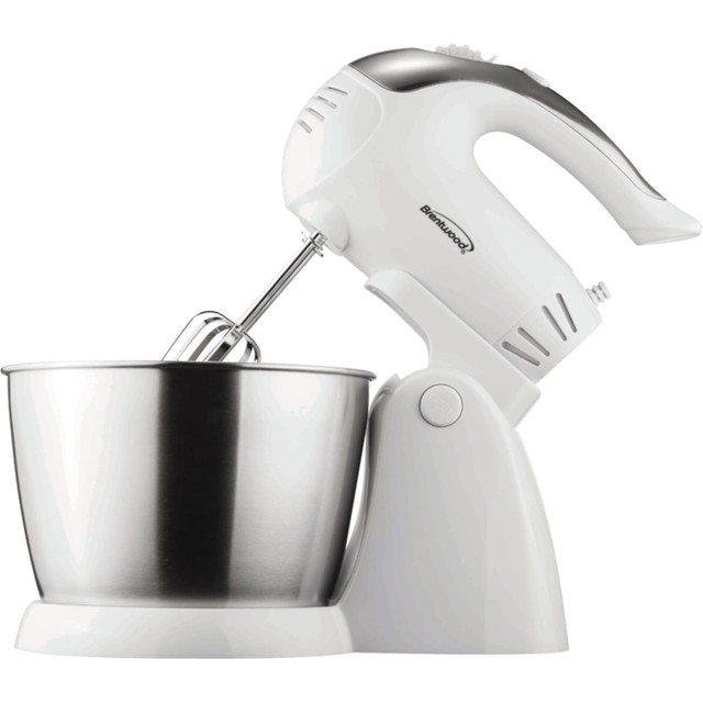 BRENTWOOD APPLIANCES , INC. Brentwood SM-1152  5-Speed Stand Mixer With Stainless Steel Bowl, White/Stainless Steel