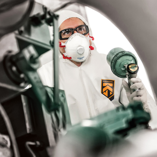 Kimberly-Clark Corporation Kleenguard 44332 Kleenguard A40 Coveralls - Zipper Front, Elastic Wrists, Ankles, Hood & Boots