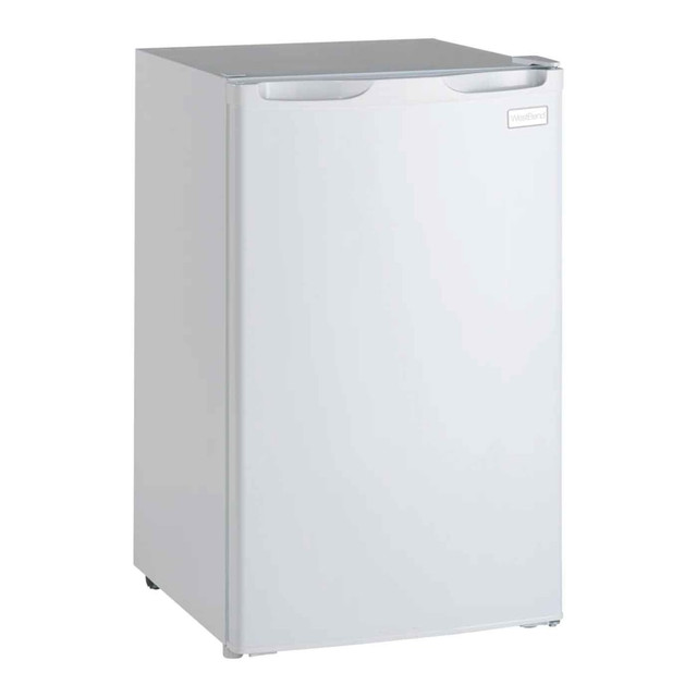 AVANTI PRODUCTS INC. WBR44W West Bend 4.4 Cu. Ft. Compact Refrigerator, White