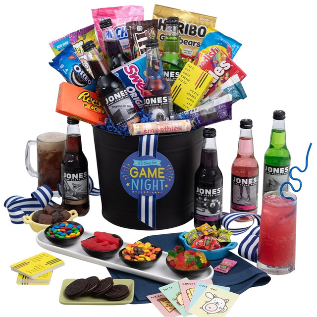 RISE NORTH AMERICA LLC Gourmet Gift Baskets 4882  Family Game Night