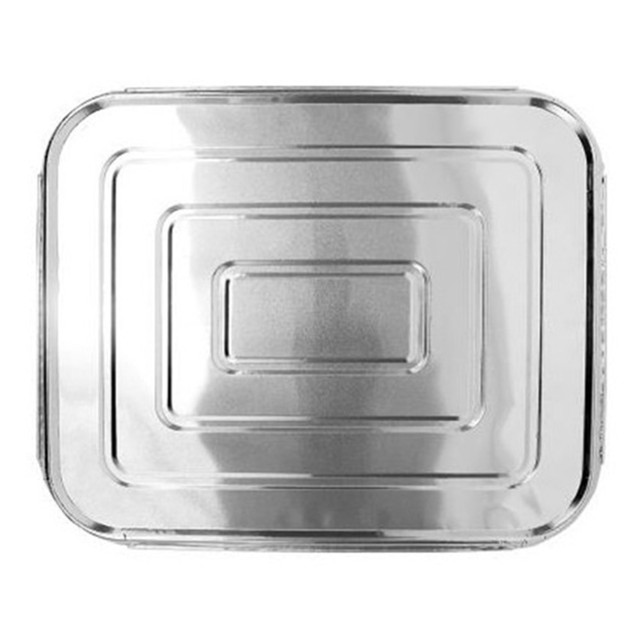 Keep food warm in the buffet line with Karat 1/2-Size Foil Steam Table Pan Lids. Each lid creates a secure seal by pressing the edges around the pan.  Made from aluminum.  Ideal for steaming, temperature retention and spill-free transport.  Seals by pressing edges around container edges.