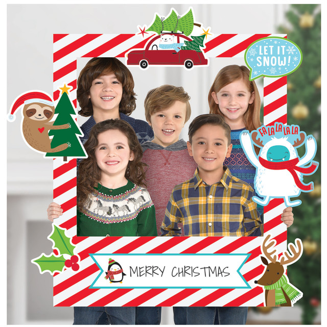 AMSCAN CO INC 3900390 Amscan 3900390 Christmas Giant Photo Frame With Props, 35inH x 30inW, Multicolor